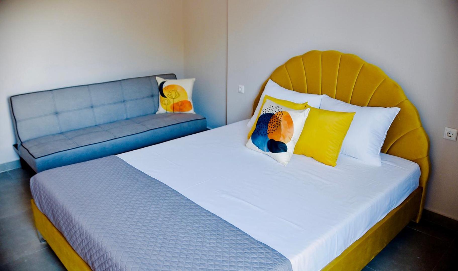 Room Nine 9 Beachfront Apartments Nea Kallikrateia Экстерьер фото