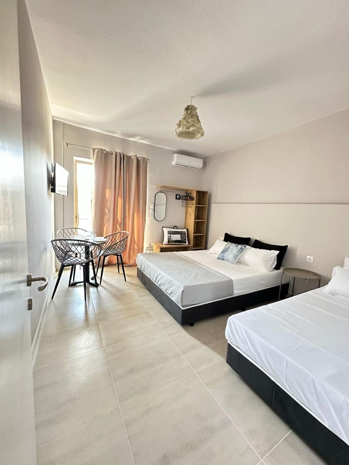 Room Nine 9 Beachfront Apartments Nea Kallikrateia Экстерьер фото