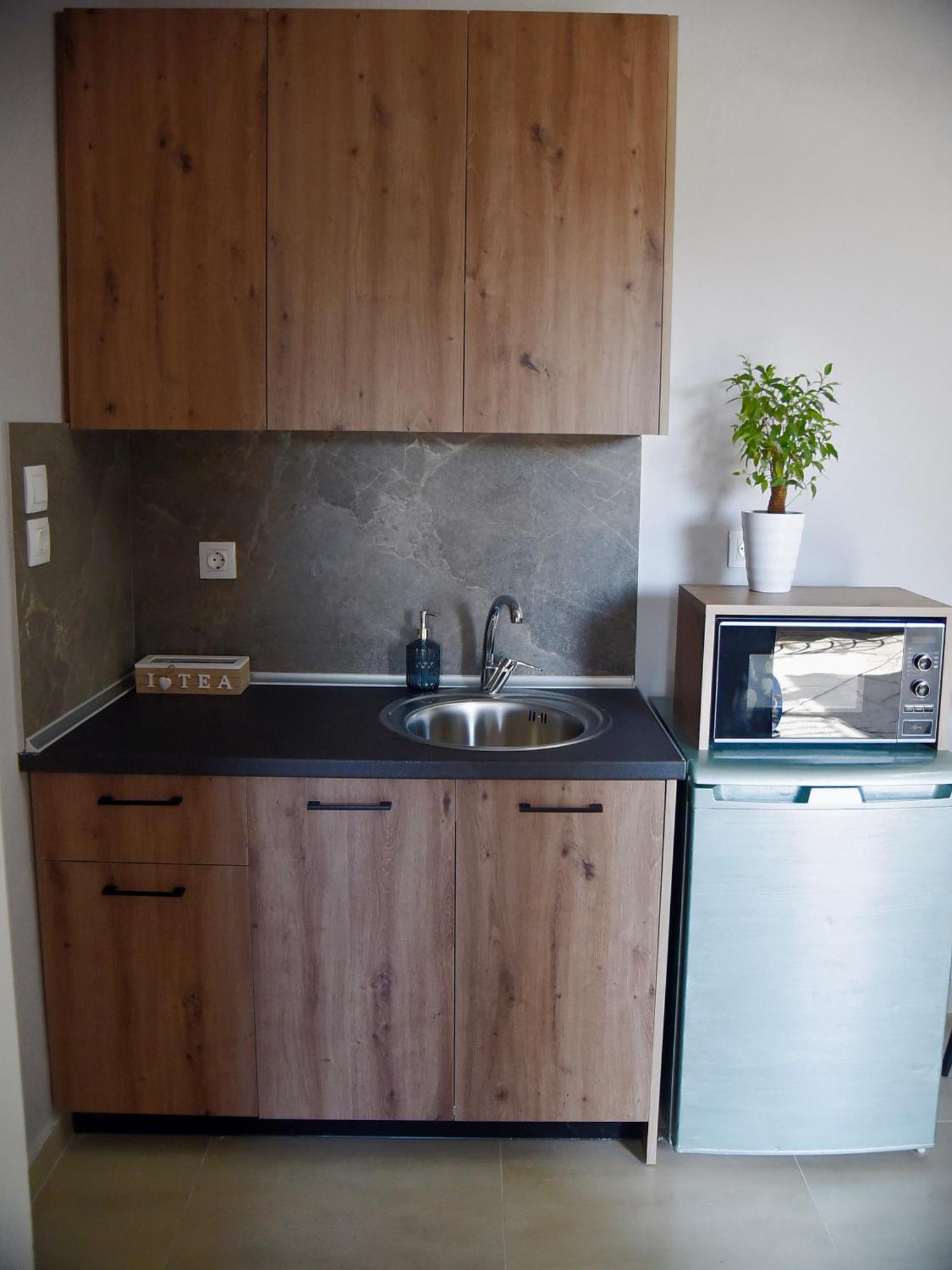 Room Nine 9 Beachfront Apartments Nea Kallikrateia Экстерьер фото