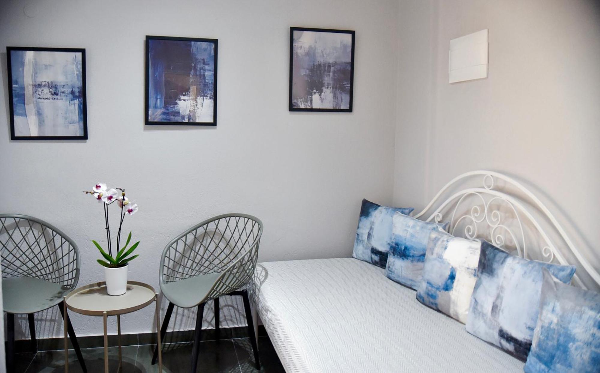 Room Nine 9 Beachfront Apartments Nea Kallikrateia Экстерьер фото